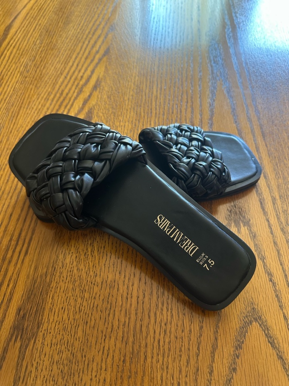Dream Pairs Black Braided Slide Sandals Size 7.5
